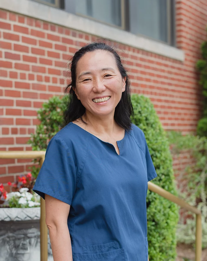 Nami Colagrosso, clinical assistant