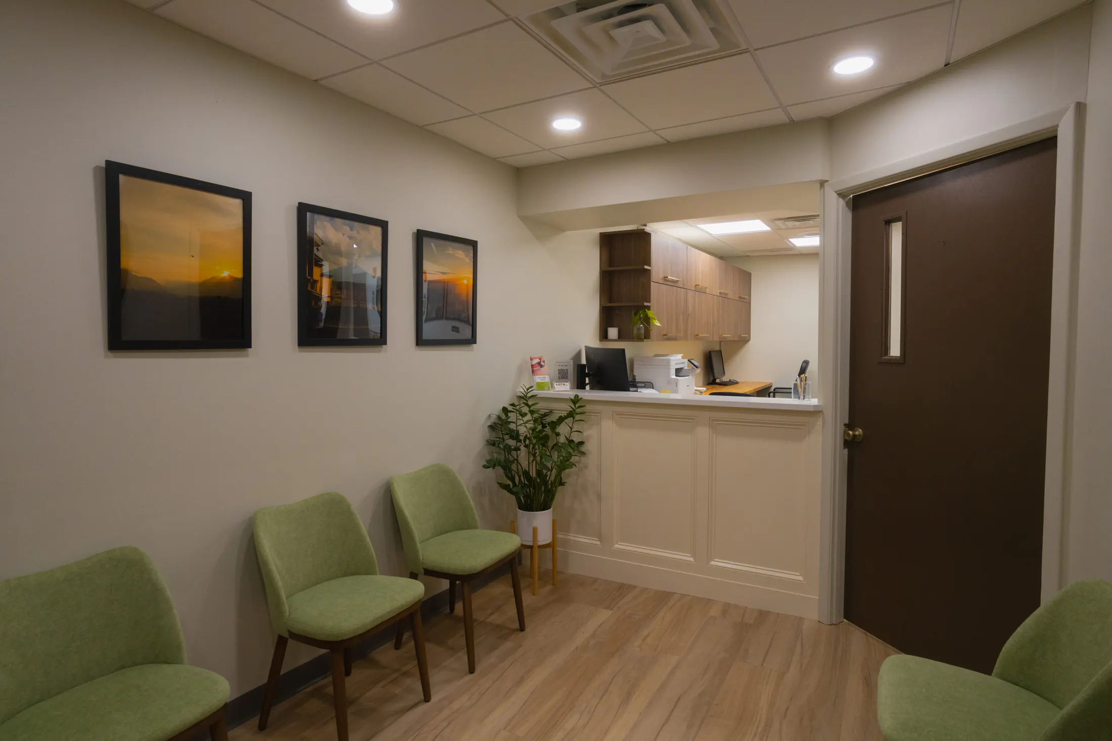 Reception desk and waiting room at the Scarsdale office